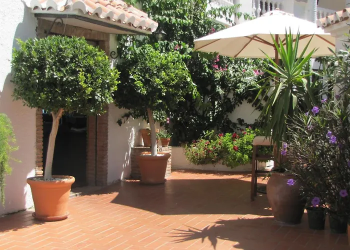 Hostal Avalon